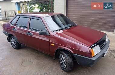 Седан ВАЗ 21099 2009 в  фото 10 Седан ВАЗ 21099 2009 в