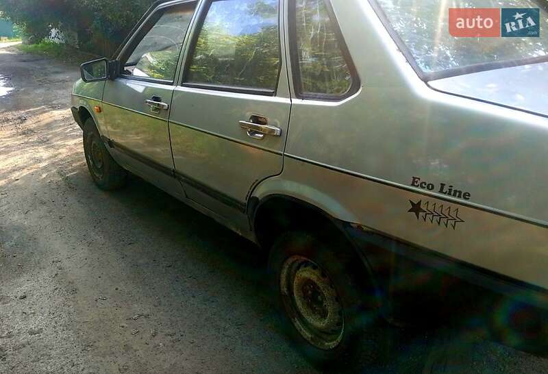 Седан ВАЗ / Lada 21099 2004 в Черкасах фото 2 Седан ВАЗ / Lada 21099 2004 в Черкасах