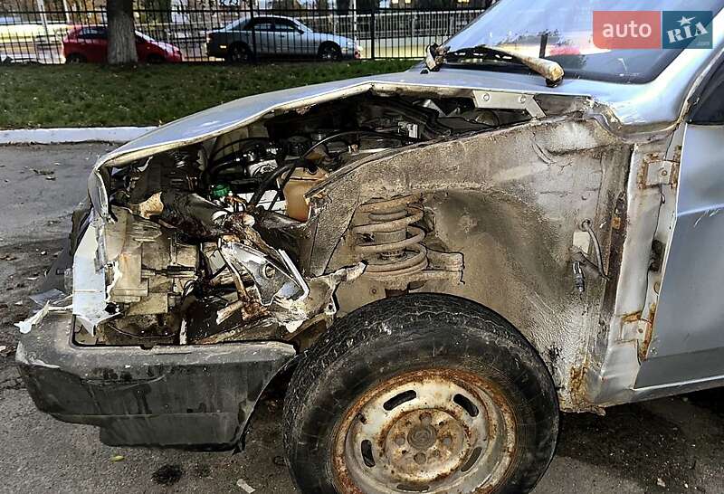 Седан ВАЗ / Lada 21099 2003 в Киеве