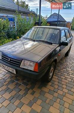 Седан ВАЗ / Lada 21099 2001 в Измаиле