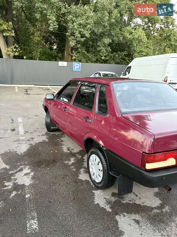 Седан ВАЗ / Lada 21099 2005 в Бобровице фото 4 Седан ВАЗ / Lada 21099 2005 в Бобровице