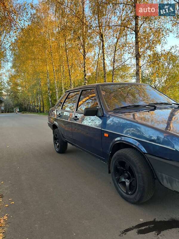 Седан ВАЗ / Lada 21099 2005 в Чернівцях