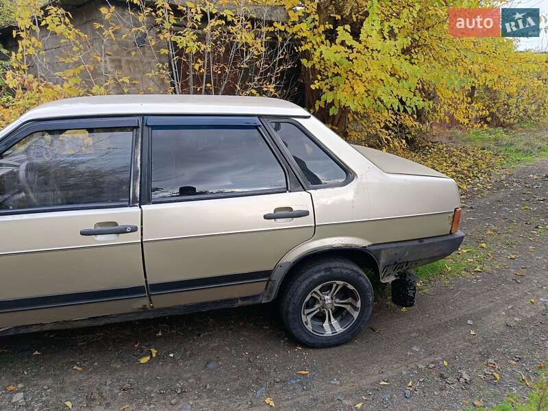 Седан ВАЗ / Lada 21099 2000 в Днепре
