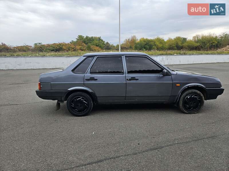 Седан ВАЗ / Lada 21099 2006 в Мукачевому