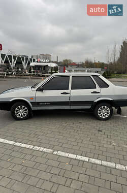 Седан ВАЗ / Lada 21099 2004 в  фото 3 Седан ВАЗ / Lada 21099 2004 в