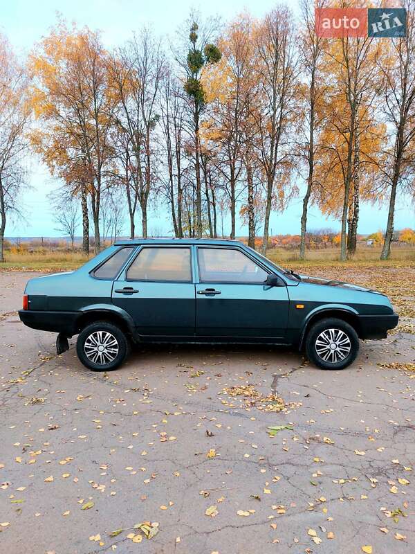 Седан ВАЗ / Lada 21099 2005 в Тростянці