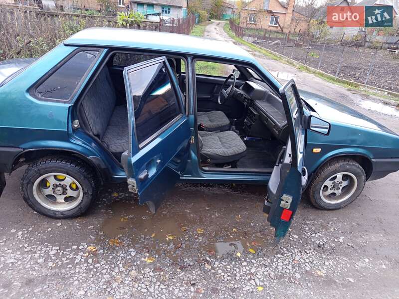 Седан ВАЗ / Lada 21099 2000 в Бердичеве фото 20 Седан ВАЗ / Lada 21099 2000 в Бердичеве
