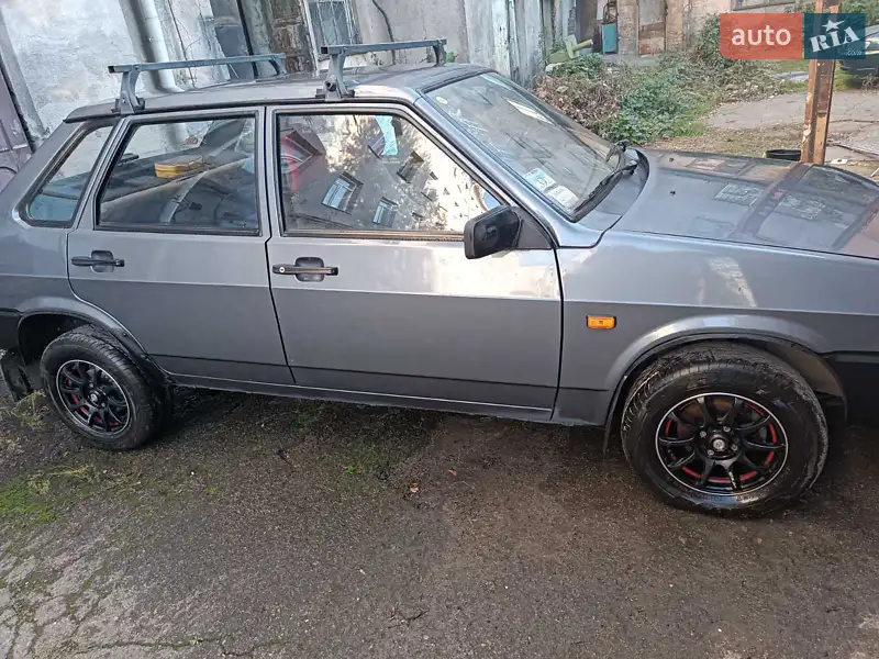 ВАЗ / Lada 21099