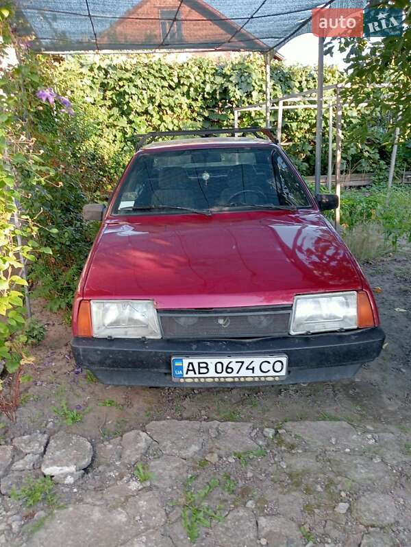 Седан ВАЗ / Lada 21099 1998 в Гайсину