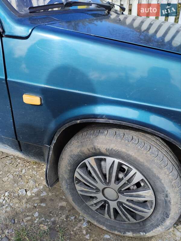 Седан ВАЗ / Lada 21099 2001 в Заліщиках