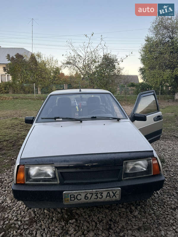 Седан ВАЗ / Lada 21099 1998 в Самборе