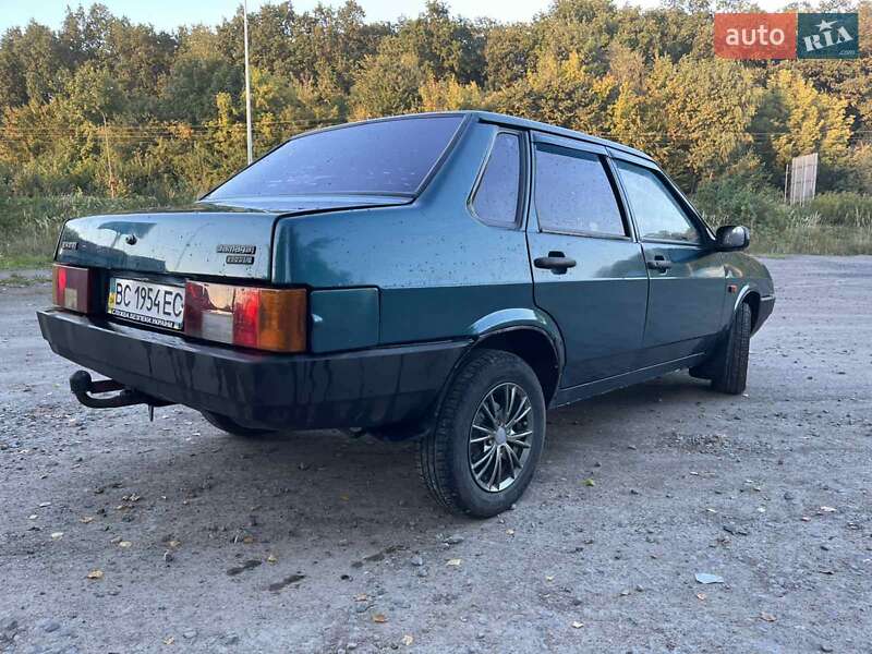 Седан ВАЗ / Lada 21099 2001 в Львові