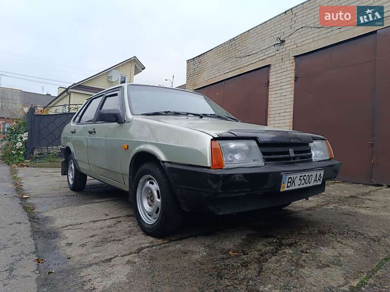 Седан ВАЗ / Lada 21099 2001 в Остроге фото 14 Седан ВАЗ / Lada 21099 2001 в Остроге