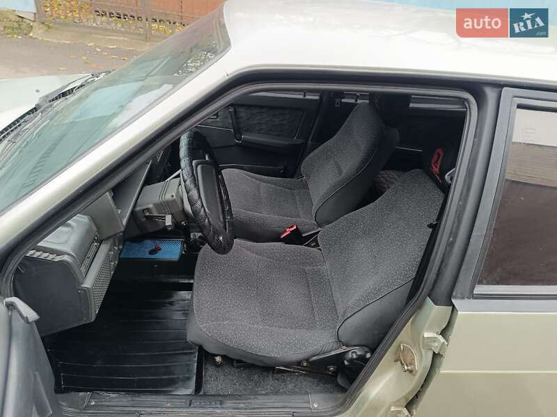 Седан ВАЗ / Lada 21099 2001 в Остроге фото 33 Седан ВАЗ / Lada 21099 2001 в Остроге