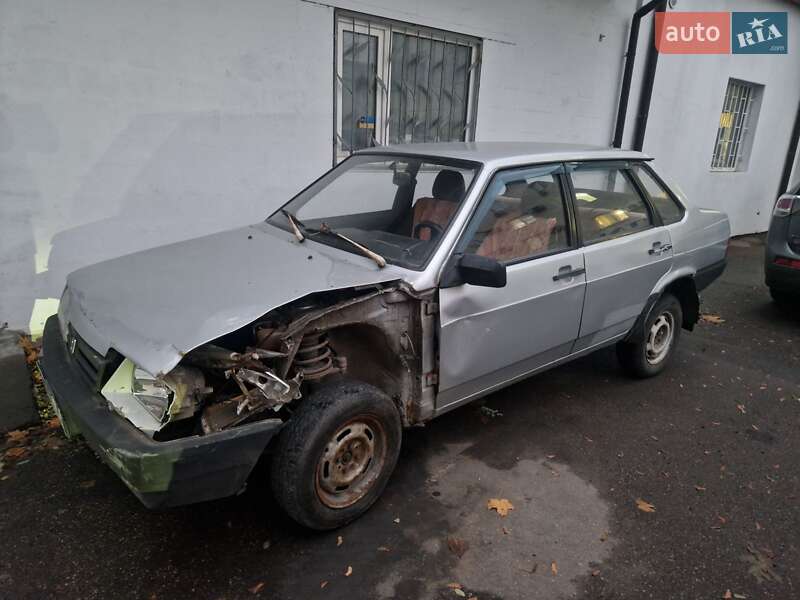Седан ВАЗ / Lada 21099 2003 в Киеве