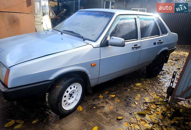 Седан ВАЗ / Lada 21099 2004 в Березнеговатом фото 2 Седан ВАЗ / Lada 21099 2004 в Березнеговатом