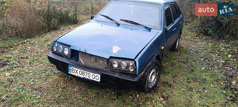 Седан ВАЗ / Lada 21099 2001 в Остроге фото 10 Седан ВАЗ / Lada 21099 2001 в Остроге