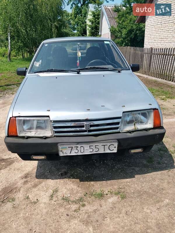 Седан ВАЗ / Lada 21099 2002 в Львове