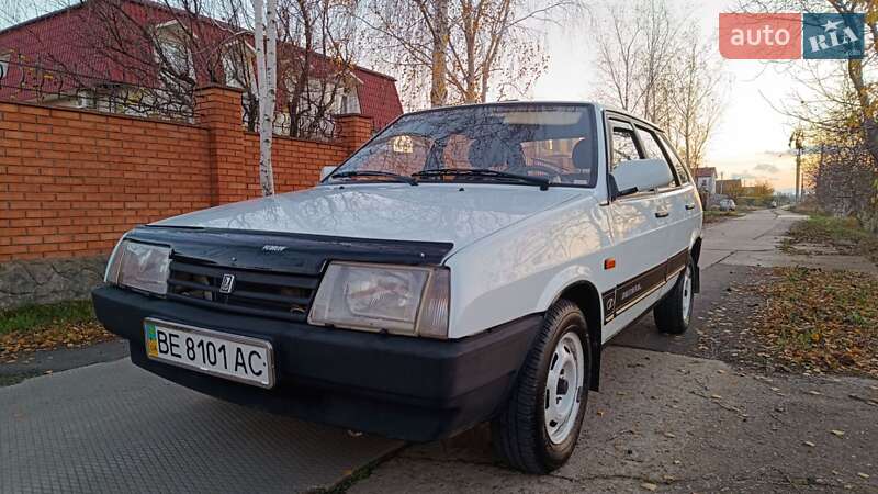 Седан ВАЗ / Lada 21099 2003 в Очакове фото 18 Седан ВАЗ / Lada 21099 2003 в Очакове