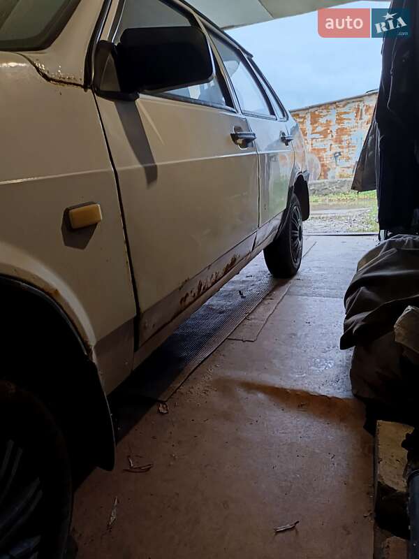 Седан ВАЗ / Lada 21099 1999 в Харькове фото 3 Седан ВАЗ / Lada 21099 1999 в Харькове