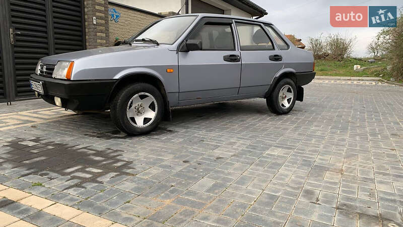 Седан ВАЗ / Lada 21099 2006 в Николаеве