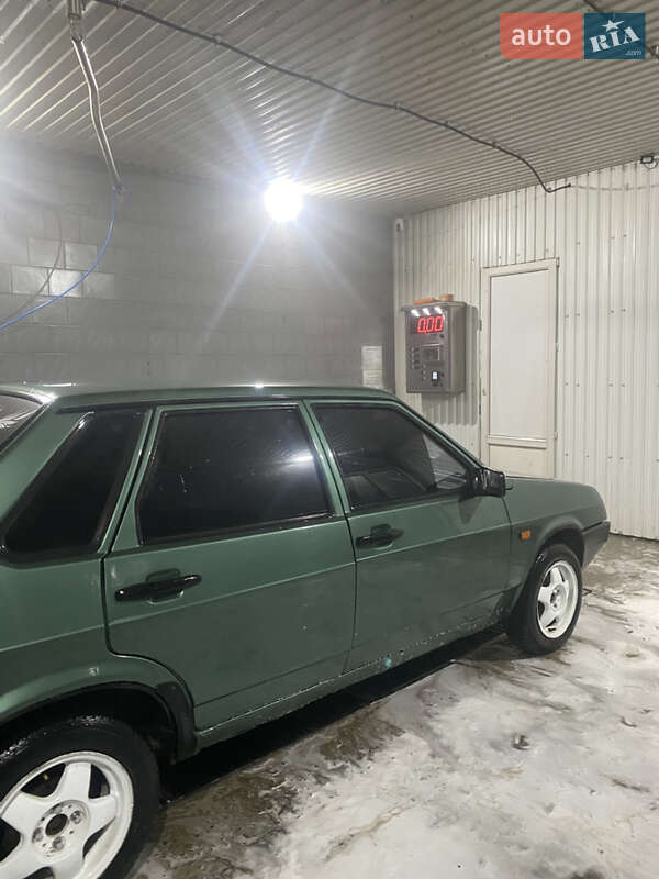 Седан ВАЗ / Lada 21099 2001 в Каменец-Подольском