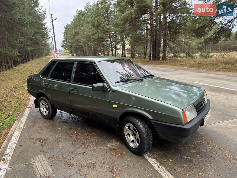 Седан ВАЗ / Lada 21099 2006 в Славуте