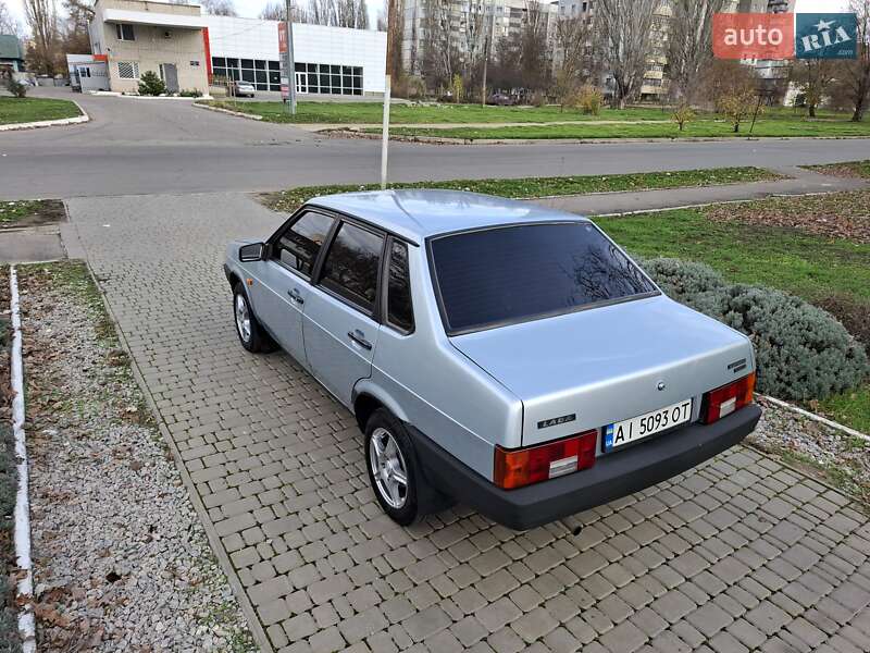 Седан ВАЗ / Lada 21099 1998 в Миколаєві фото 3 Седан ВАЗ / Lada 21099 1998 в Миколаєві