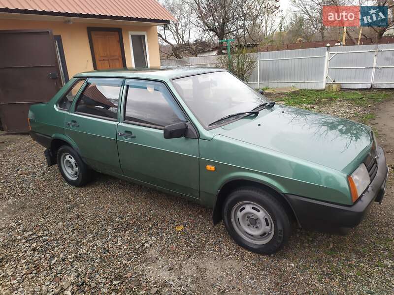 Седан ВАЗ / Lada 21099 2007 в Яготине фото Седан ВАЗ / Lada 21099 2007 в Яготине