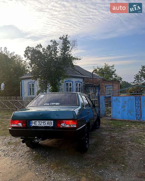 Седан ВАЗ / Lada 21099 2001 в Долинской