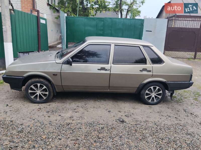 Седан ВАЗ / Lada 21099 2002 в Полтаве