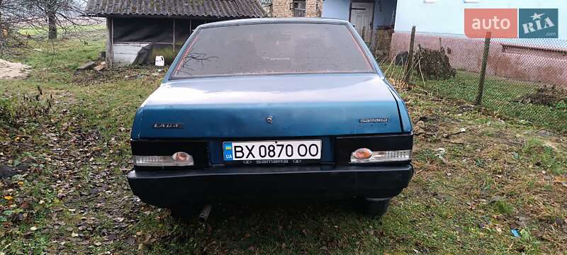 Седан ВАЗ / Lada 21099 2001 в Остроге