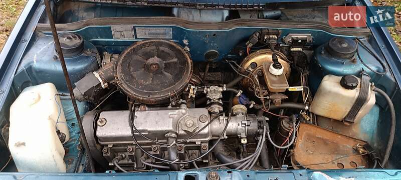 Седан ВАЗ / Lada 21099 2001 в Остроге