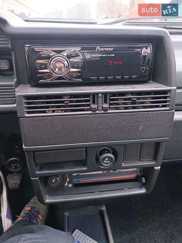 Седан ВАЗ / Lada 21099 2001 в Києві