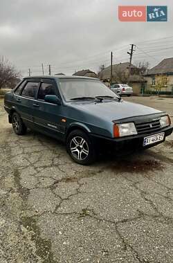 Седан ВАЗ 21099 2001 в Корсуне-Шевченковском