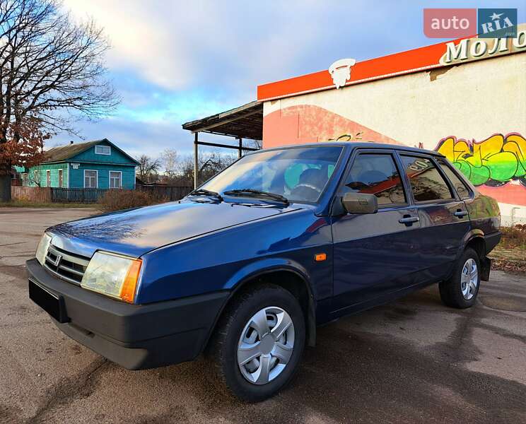 Седан ВАЗ / Lada 21099 2011 в Шостке