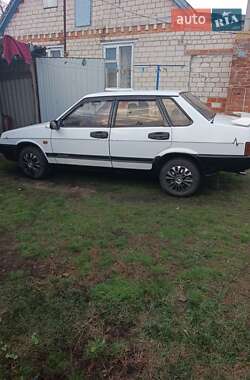 Седан ВАЗ 21099 1994 в Семеновке