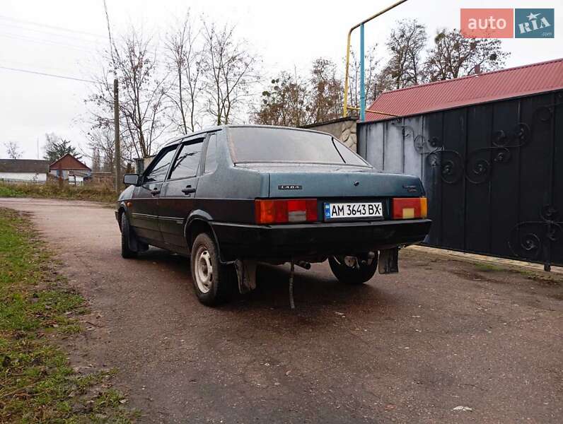 Седан ВАЗ / Lada 21099 2004 в Мирополе