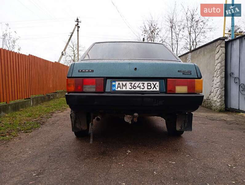 Седан ВАЗ / Lada 21099 2004 в Мирополе