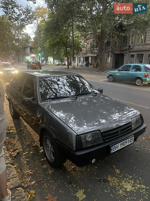 Седан ВАЗ / Lada 21099 2001 в Одесі