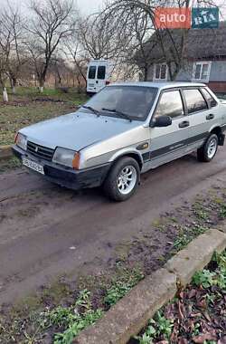 Седан ВАЗ / Lada 21099 2000 в Владимире