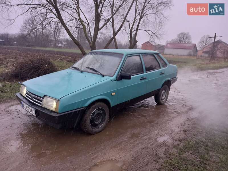 Седан ВАЗ / Lada 21099 1993 в Калуші