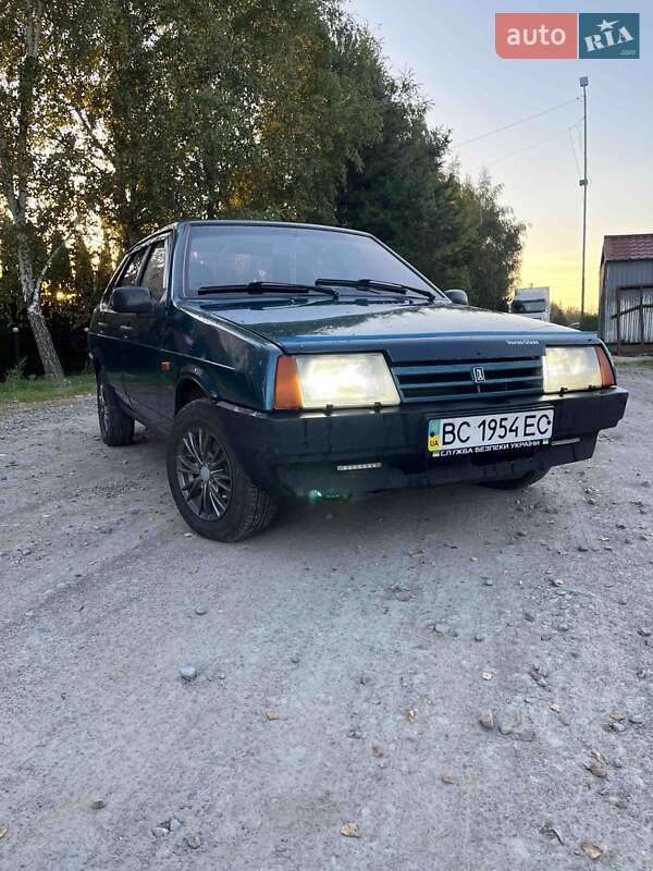 Седан ВАЗ / Lada 21099 2001 в Львові