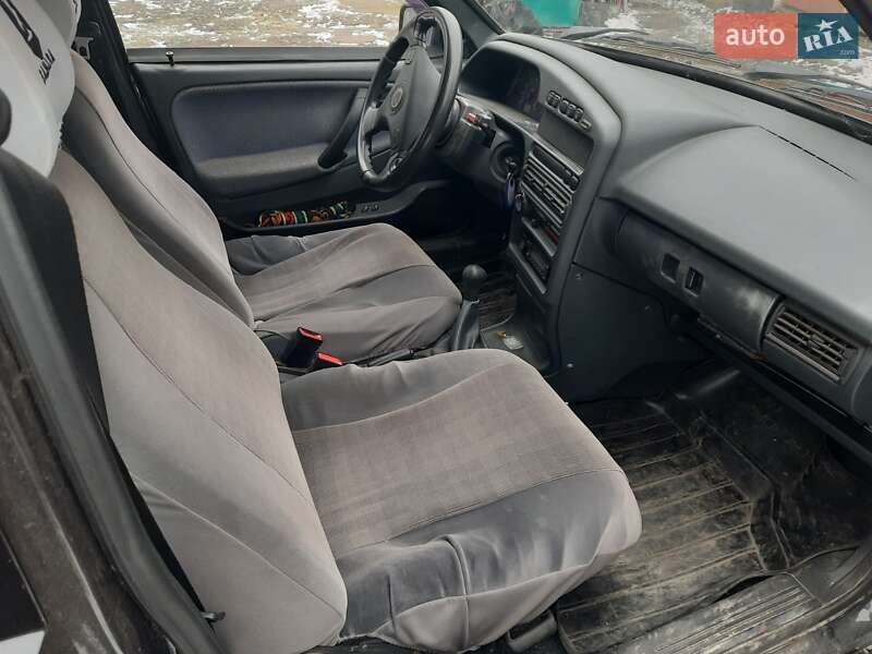 Седан ВАЗ / Lada 21099 2006 в Хоросткове