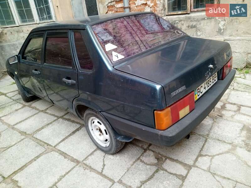Седан ВАЗ / Lada 21099 2004 в Львове
