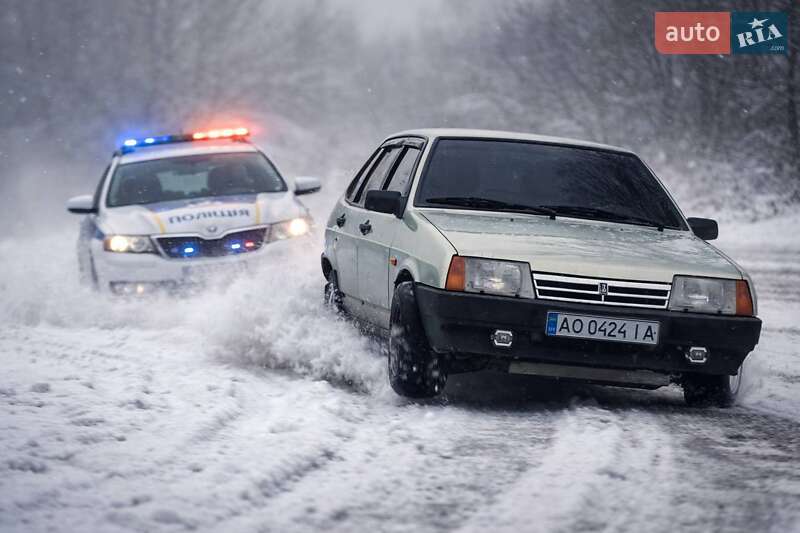 Седан ВАЗ / Lada 21099 2001 в Ужгороді фото 3 Седан ВАЗ / Lada 21099 2001 в Ужгороді