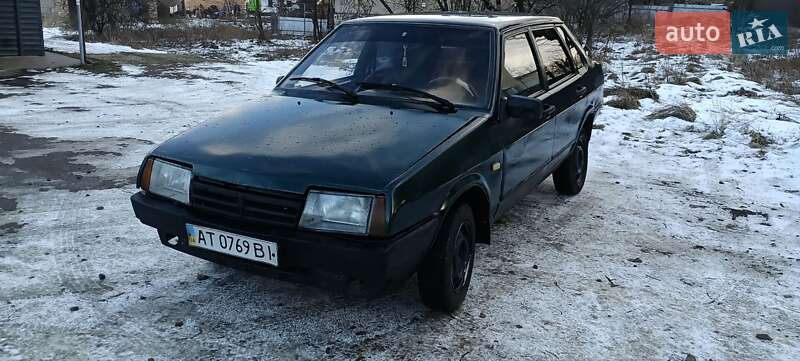 Седан ВАЗ / Lada 21099 2002 в Долине