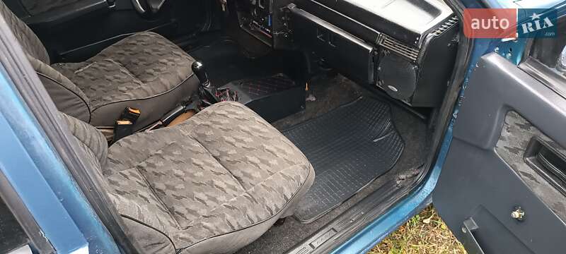 Седан ВАЗ / Lada 21099 2001 в Остроге