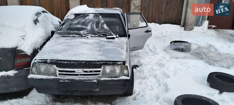 Седан ВАЗ / Lada 21099 2005 в Дмитровке