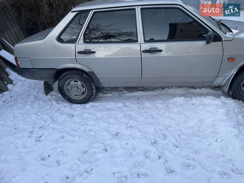 Седан ВАЗ / Lada 21099 2005 в Львове